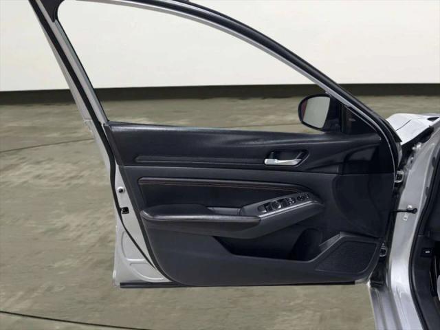 2021 Nissan Altima SR FWD