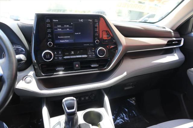 2021 Toyota Highlander LE