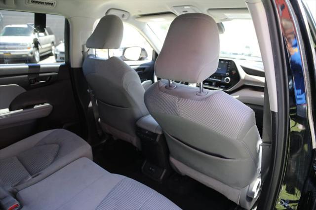 2021 Toyota Highlander LE