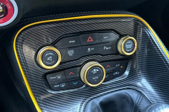 2016 Dodge Challenger R/T Scat Pack