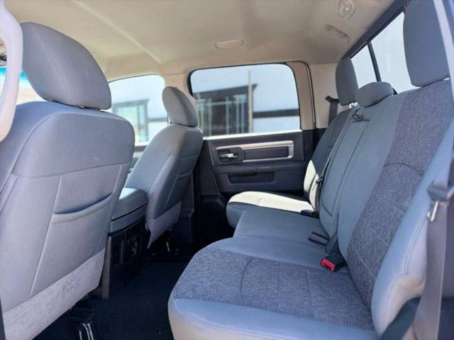2017 Ram 1500 Big Horn Crew Cab 4x4 5'7" Box