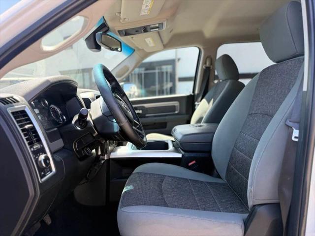 2017 Ram 1500 Big Horn Crew Cab 4x4 5'7" Box