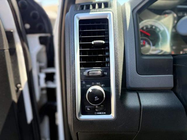 2017 Ram 1500 Big Horn Crew Cab 4x4 5'7" Box