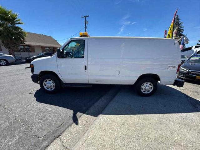 2009 Ford E-350 Super Duty Commercial