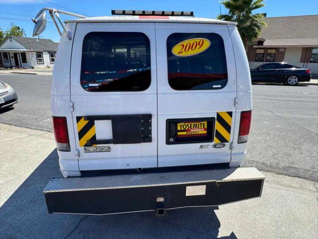 2009 Ford E-350 Super Duty Commercial