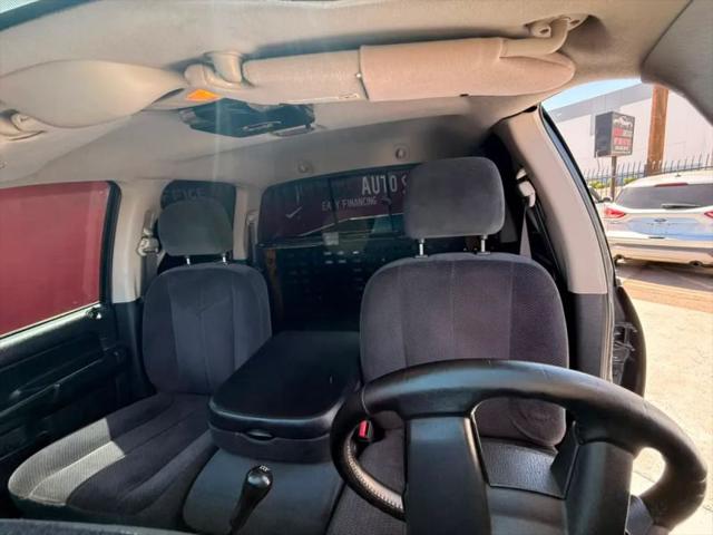 2004 Dodge Ram 3500 SLT/Laramie