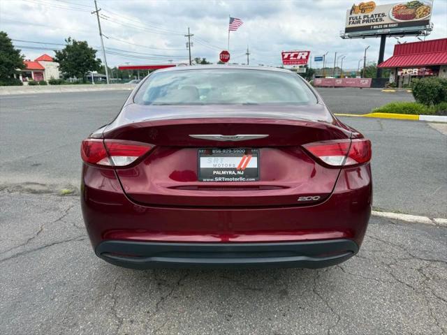 2016 Chrysler 200 LX