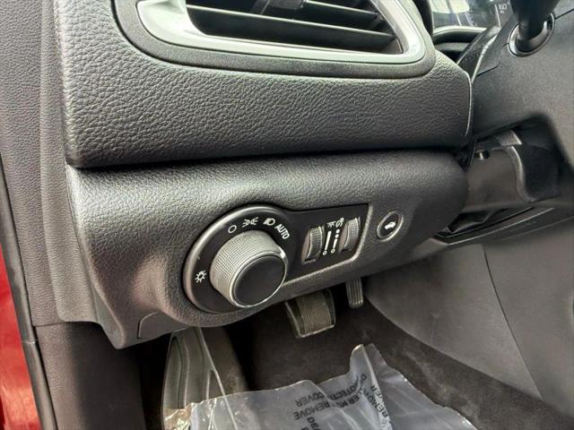 2016 Chrysler 200 LX
