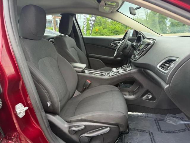 2016 Chrysler 200 LX
