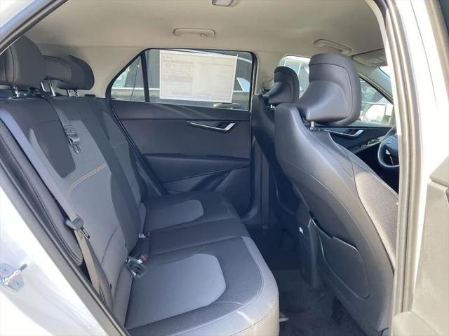 2026 Kia Niro LX