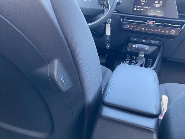 2026 Kia Niro LX