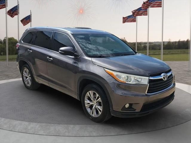 2015 Toyota Highlander XLE V6 for sale in Sugar Land, TX
