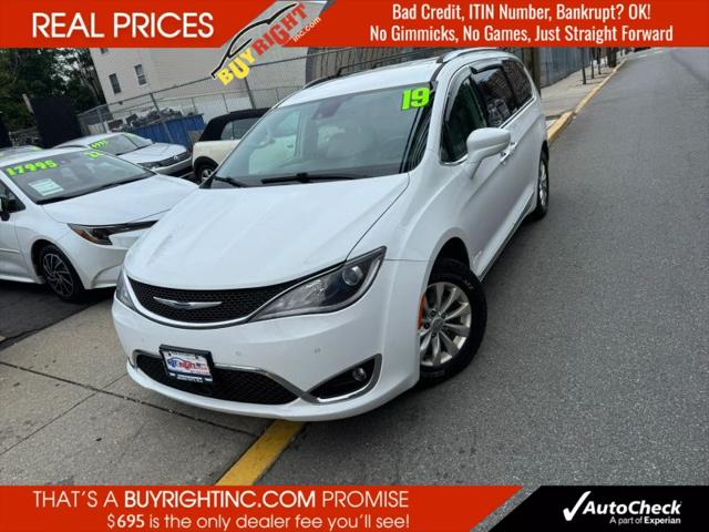 2019 Chrysler Pacifica Touring L for sale in Union City, NJ