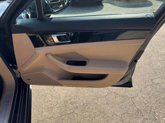 2018 Porsche Panamera 4S
