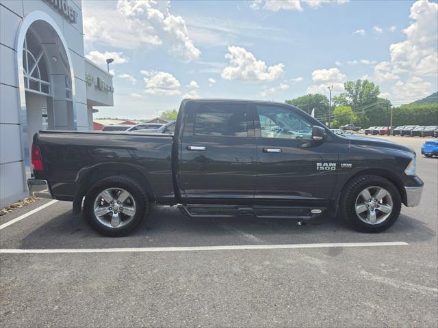 2017 RAM 1500 Big Horn Crew Cab 4x4 57 Box 2017 RAM 1500 Big Horn Crew Cab 4x4 57 Box