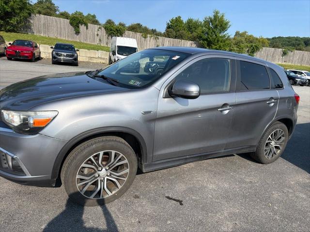 2019 Mitsubishi Outlander Sport 2.0 ES 2019 Mitsubishi Outlander Sport 2.0 ES