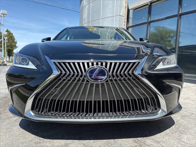 2020 Lexus ES 300h Base 4dr Sedan