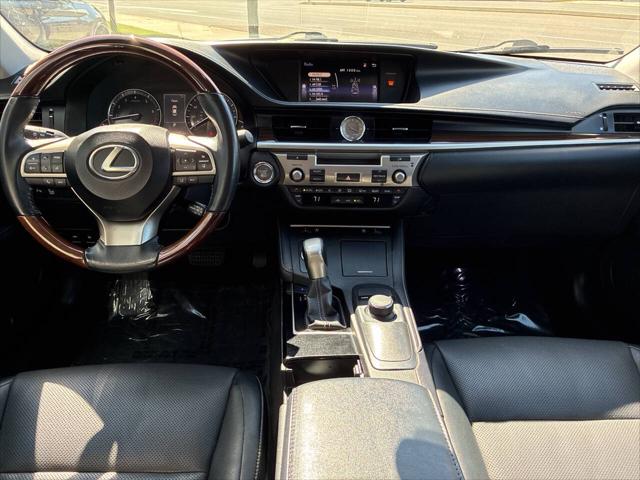 2017 Lexus ES 350 Base 4dr Sedan