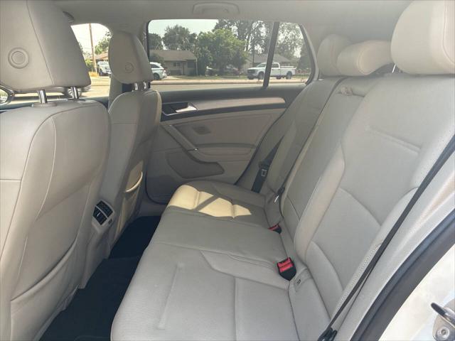 2015 Volkswagen Golf TSI SE 4-Door