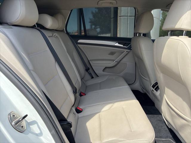 2015 Volkswagen Golf TSI SE 4-Door