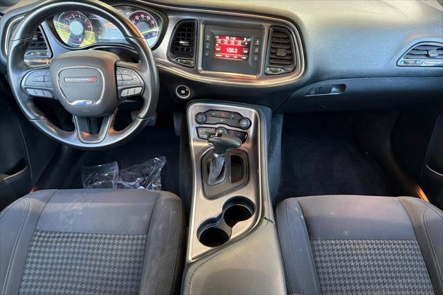 2016 Dodge Challenger SXT