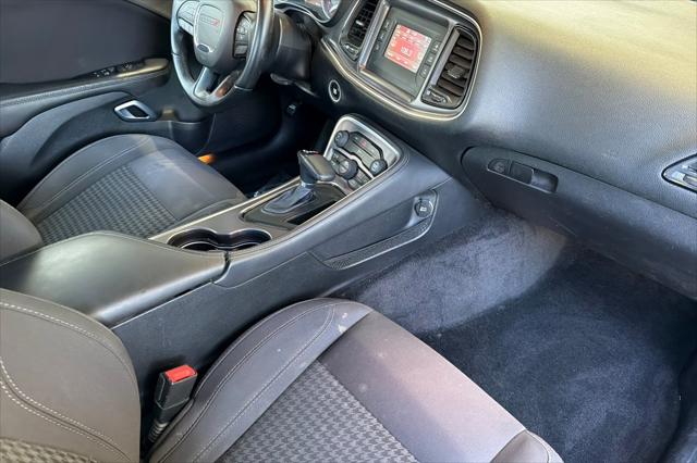 2016 Dodge Challenger SXT