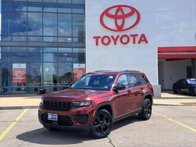 2023 Jeep Grand Cherokee Altitude 4x4 for sale in Bow, NH
