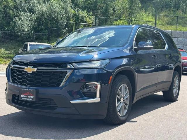 2023 Chevrolet Traverse AWD LT Cloth for sale in Burnsville, MN