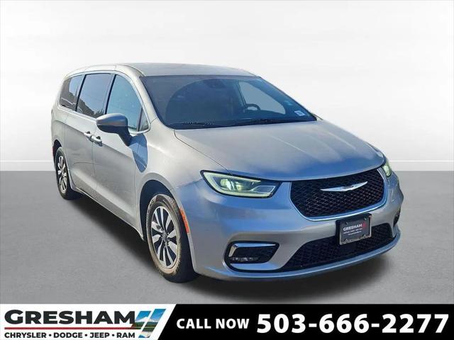 2023 Chrysler Pacifica Hybrid Touring L for sale in Gresham, OR