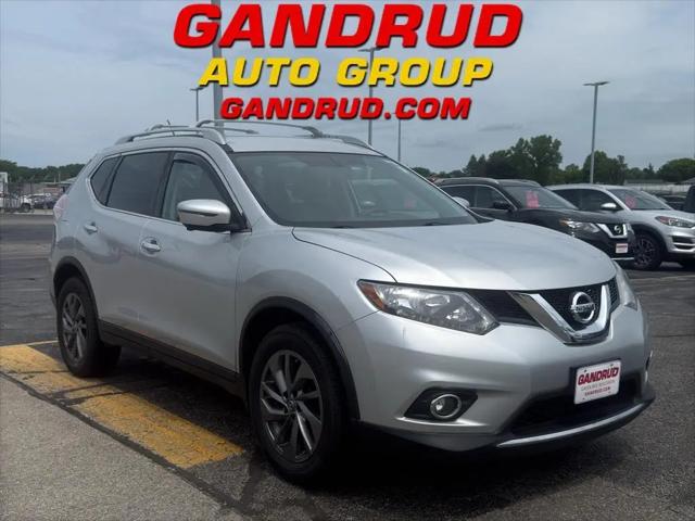 2016 Nissan Rogue SL for sale in Green Bay, WI