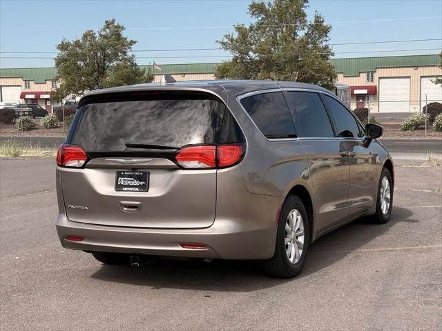 2017 Chrysler Pacifica Touring