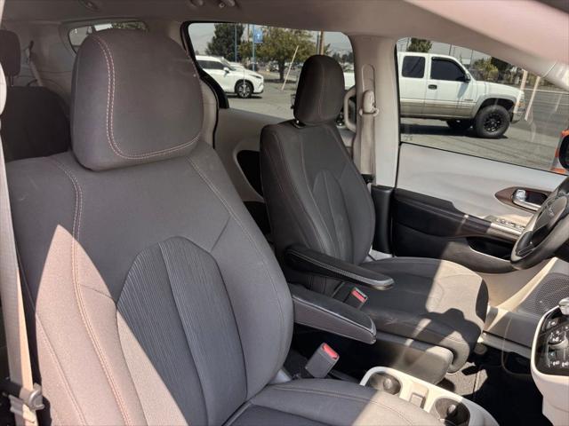 2017 Chrysler Pacifica Touring