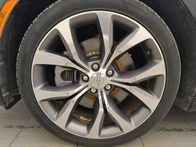2016 Chrysler 200 C