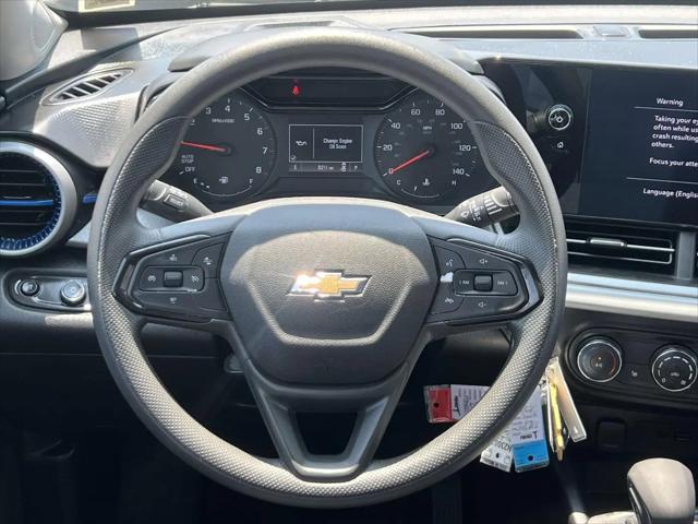 2025 Chevrolet Trax FWD LS