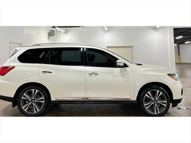 2020 Nissan Pathfinder Platinum 2WD