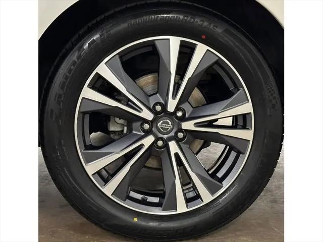 2020 Nissan Pathfinder Platinum 2WD