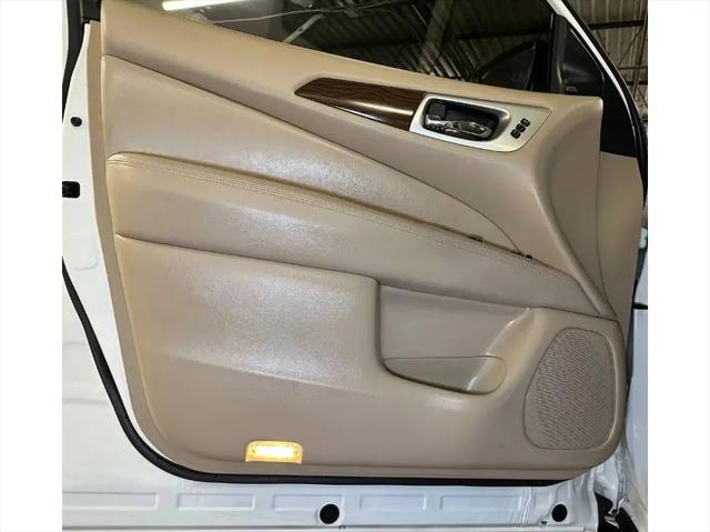 2020 Nissan Pathfinder Platinum 2WD