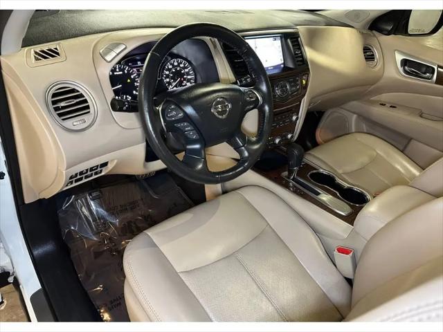 2020 Nissan Pathfinder Platinum 2WD