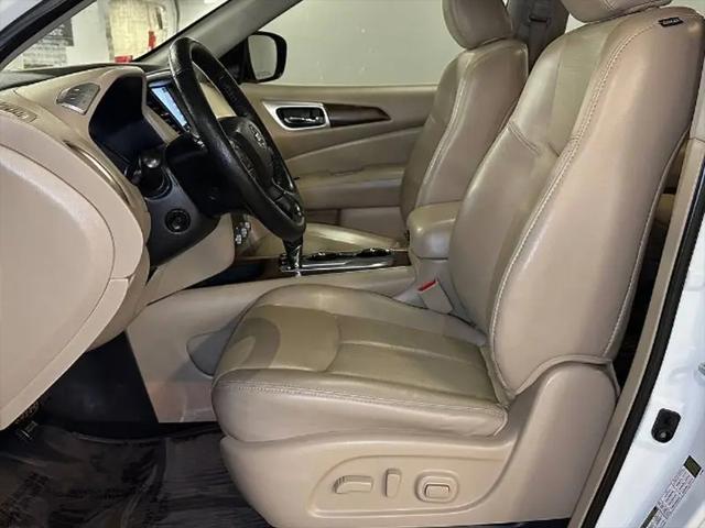 2020 Nissan Pathfinder Platinum 2WD