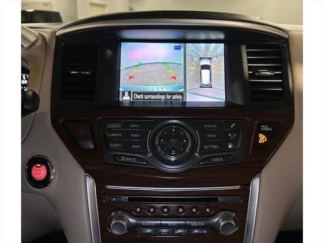 2020 Nissan Pathfinder Platinum 2WD