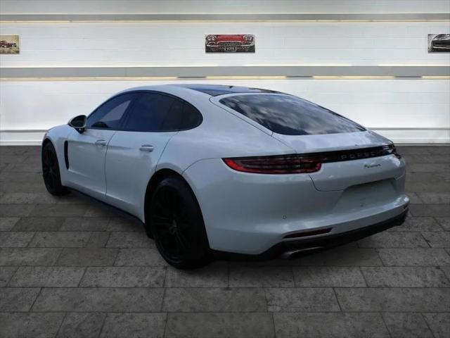 2018 Porsche Panamera Panamera