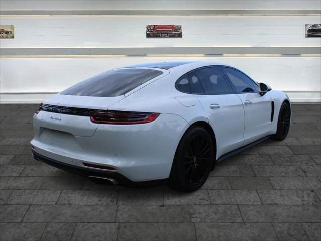 2018 Porsche Panamera Panamera