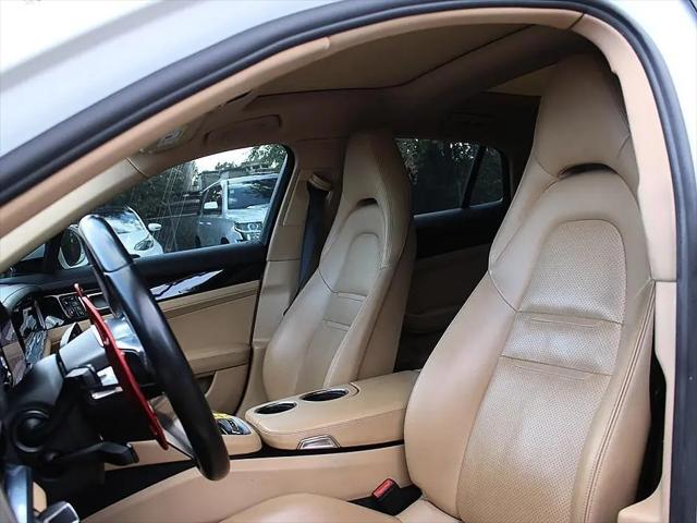 2018 Porsche Panamera Panamera