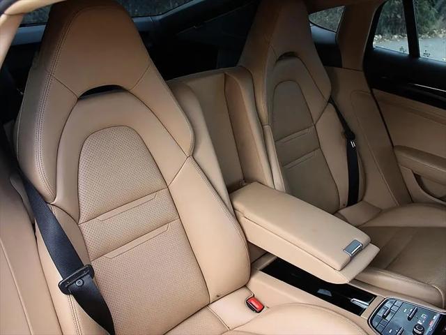 2018 Porsche Panamera Panamera