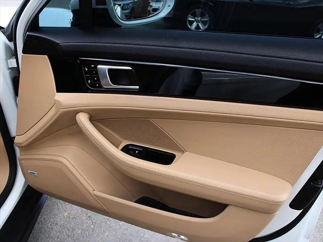 2018 Porsche Panamera Panamera