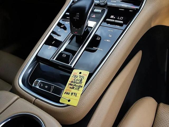 2018 Porsche Panamera Panamera