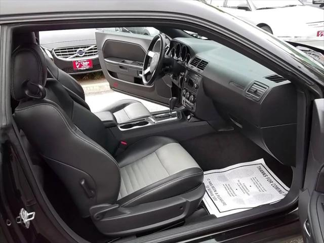 2010 Dodge Challenger SE