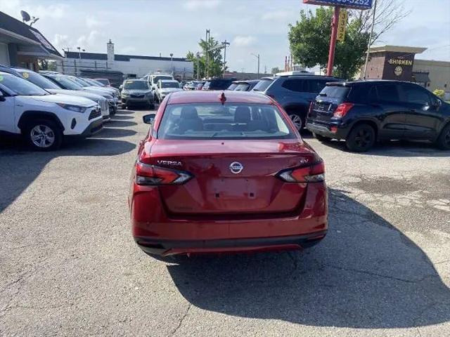 2021 Nissan Versa SV Xtronic CVT