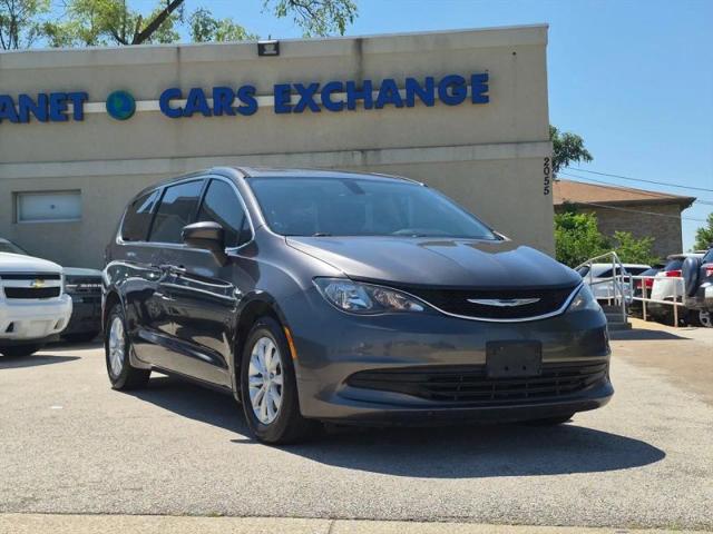 2017 Chrysler Pacifica Touring for sale in Downers Grove, IL