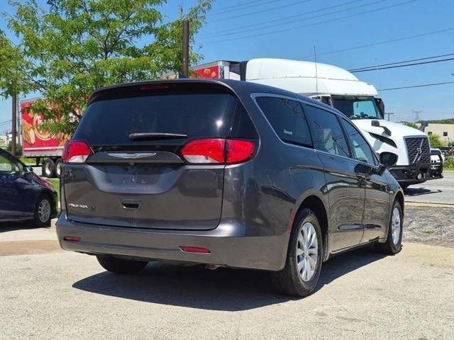 2017 Chrysler Pacifica Touring
